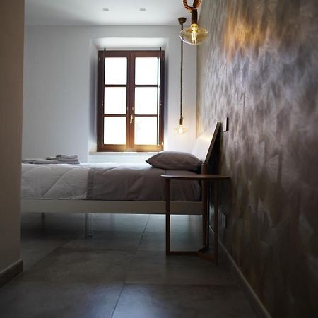 Gallurasuite Luaran gambar